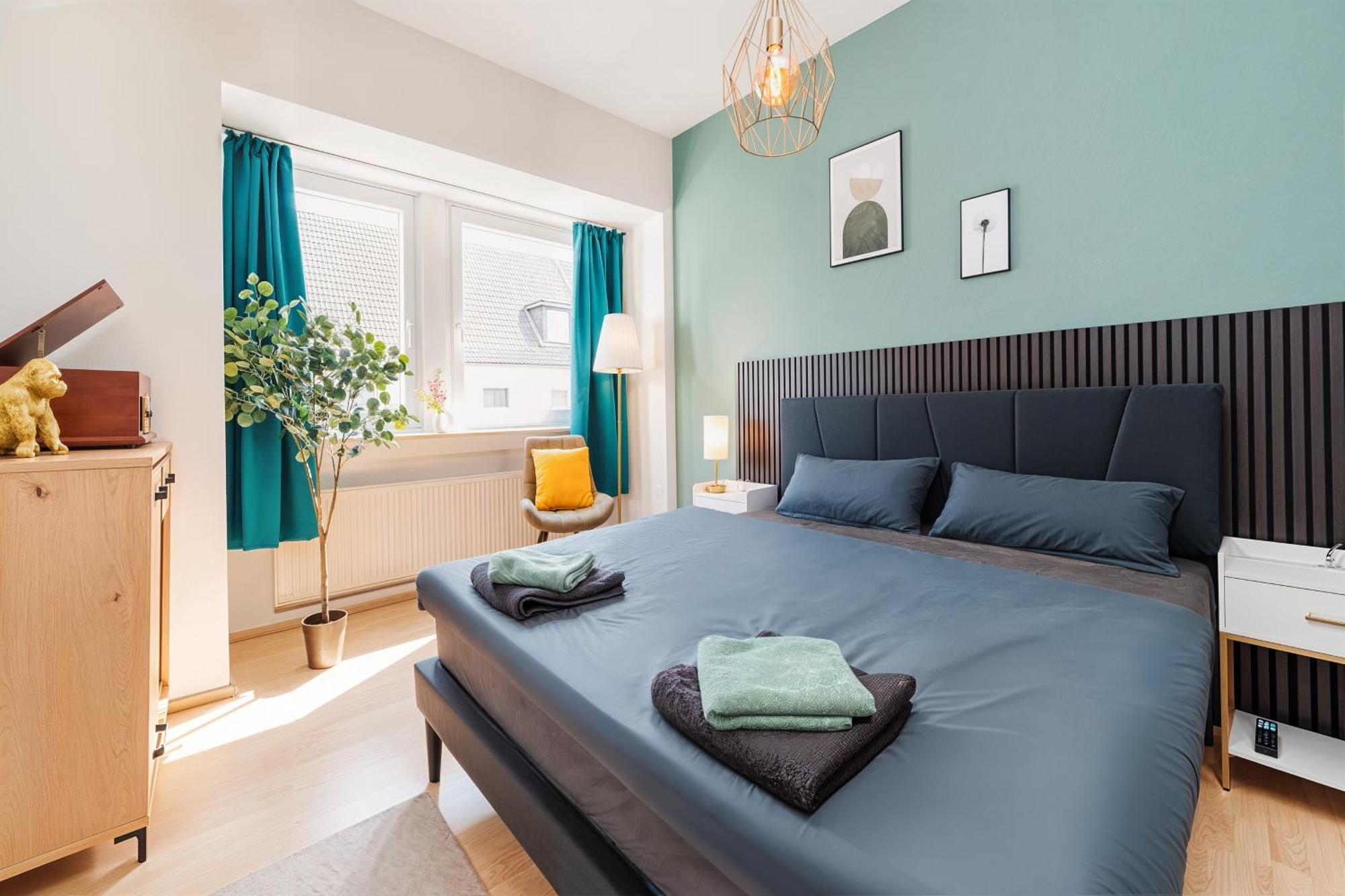 Smart Home - Essen - Perfect For 5 Guests! Central - Balcony - Netflix - Free Parking Zone Dış mekan fotoğraf